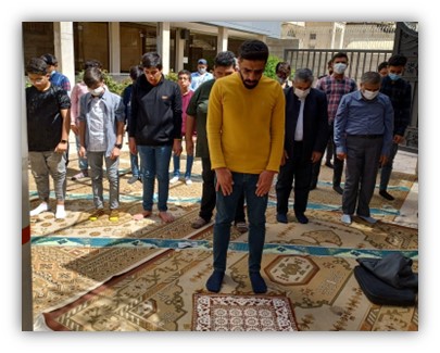 برگزاری نماز جماعت در مجتمع اندیشه سجاد