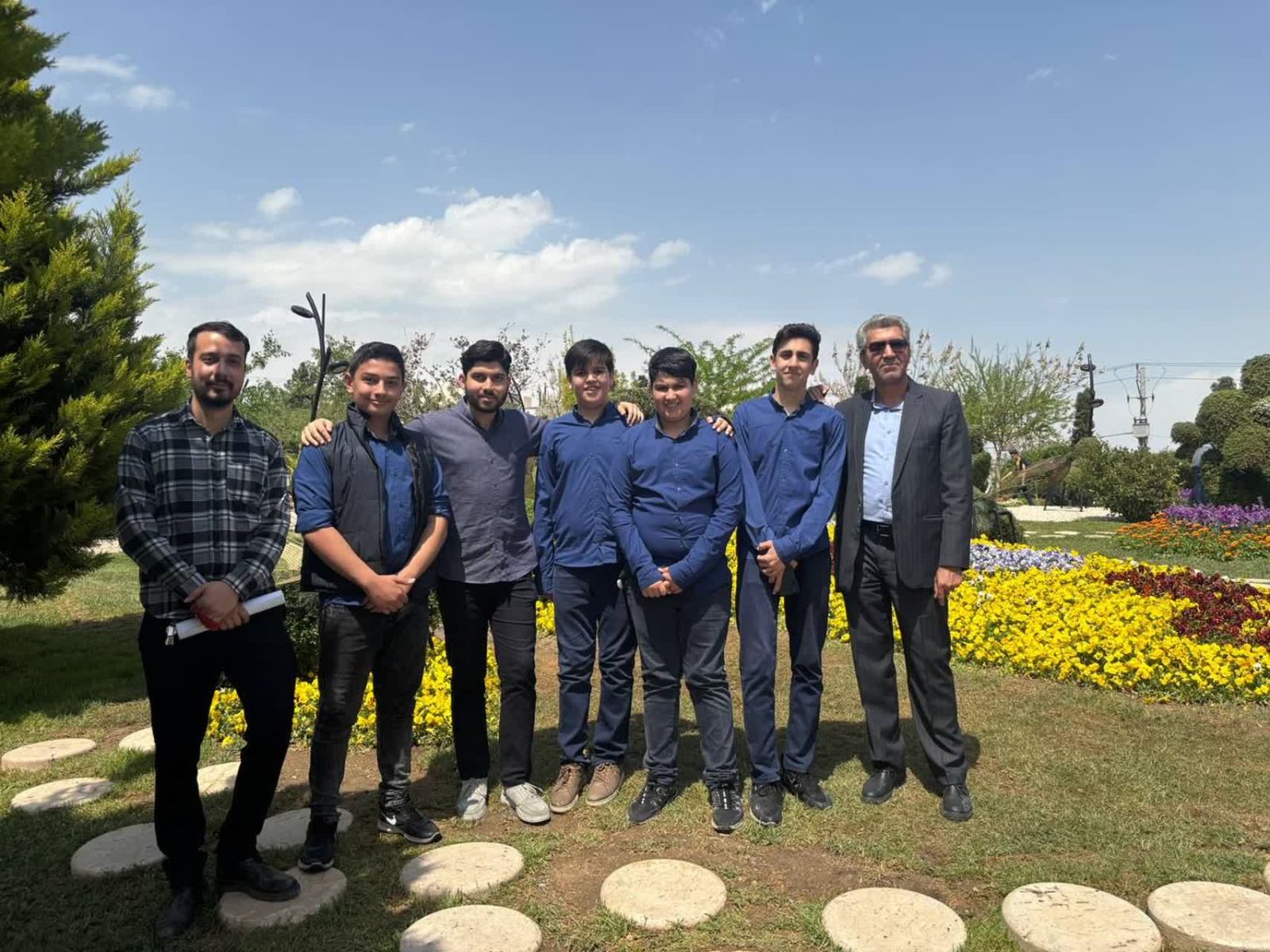 برگزاری اردوی باغ گل ها