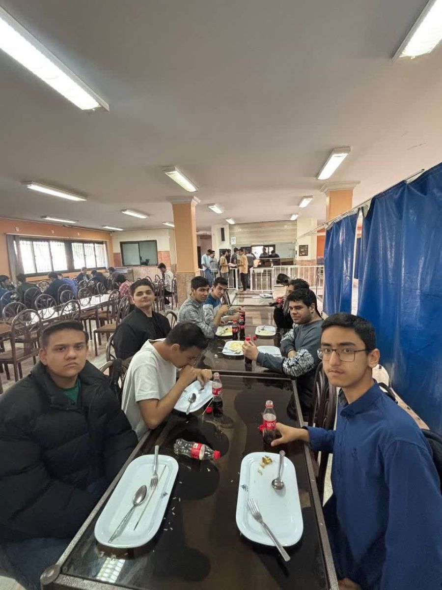 بازدید از دانشگاه سجاد و ضیافت ناهار توسط دانش‌آموزان مجتمع آموزشی اندیشه سجاد