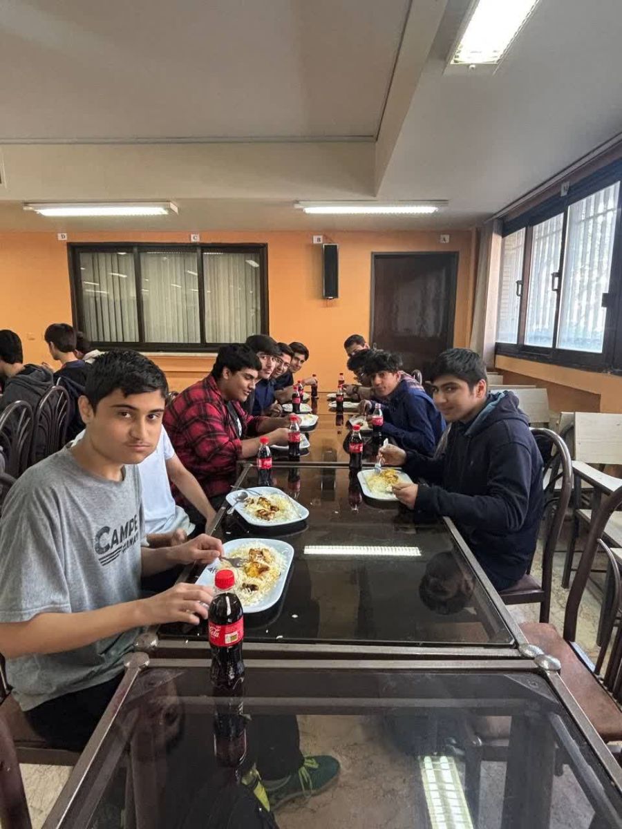 بازدید از دانشگاه سجاد و ضیافت ناهار توسط دانش‌آموزان مجتمع آموزشی اندیشه سجاد