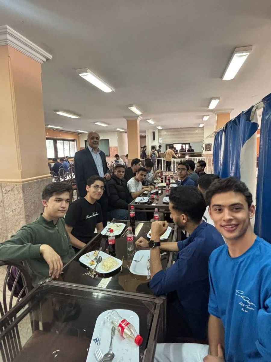 بازدید از دانشگاه سجاد و ضیافت ناهار توسط دانش‌آموزان مجتمع آموزشی اندیشه سجاد