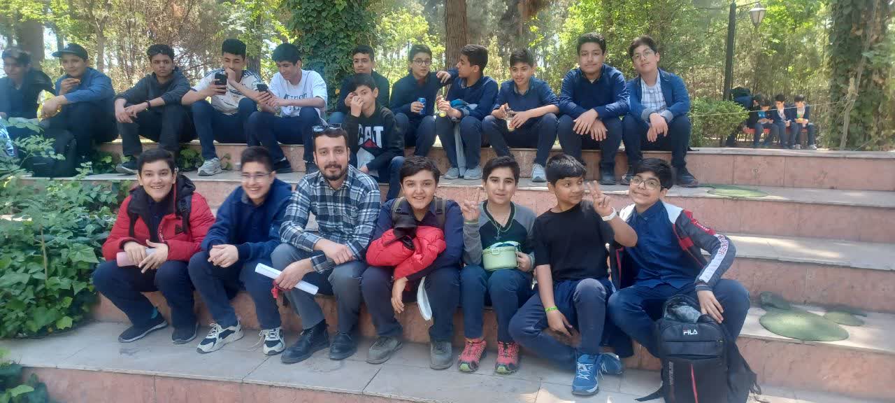 بازدید دانش آموزان متوسطه اول مجتمع آموزشی اندیشه سجاد از باغ گیاه شناسی درمشهد