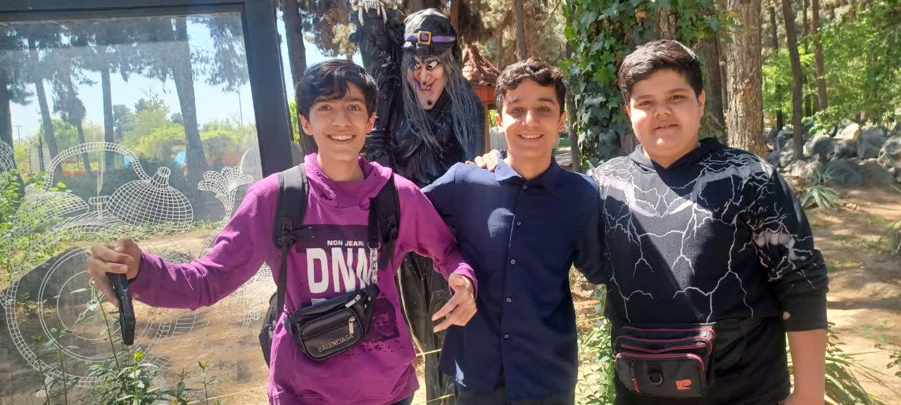 بازدید دانش آموزان متوسطه اول مجتمع آموزشی اندیشه سجاد از باغ گیاه شناسی درمشهد