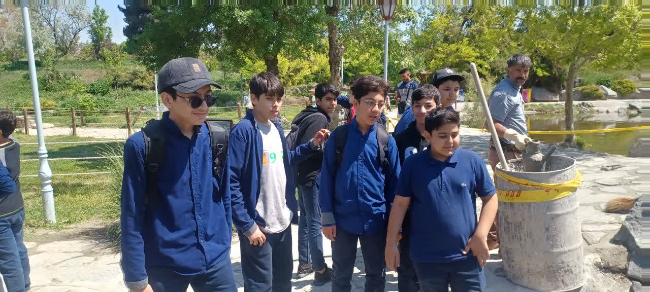 بازدید دانش آموزان متوسطه اول مجتمع آموزشی اندیشه سجاد از باغ گیاه شناسی درمشهد