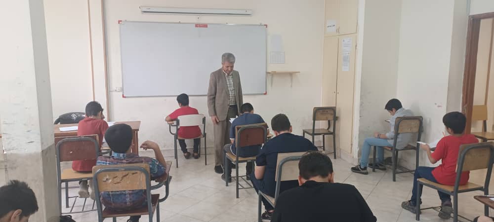 برگزاری آزمون وردوی دانش آموزان پایه هفتم مجتمع آموزشی اندیشه سجاد